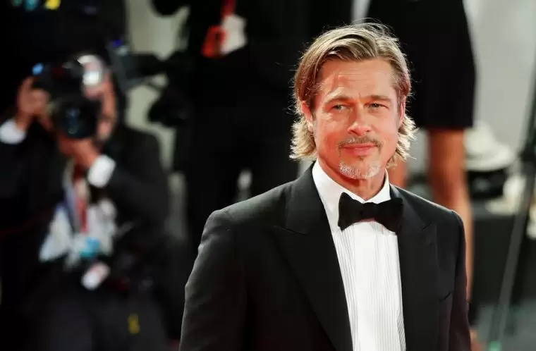 Brad Pitt Không Còn Là Người Vô Thần Nữa