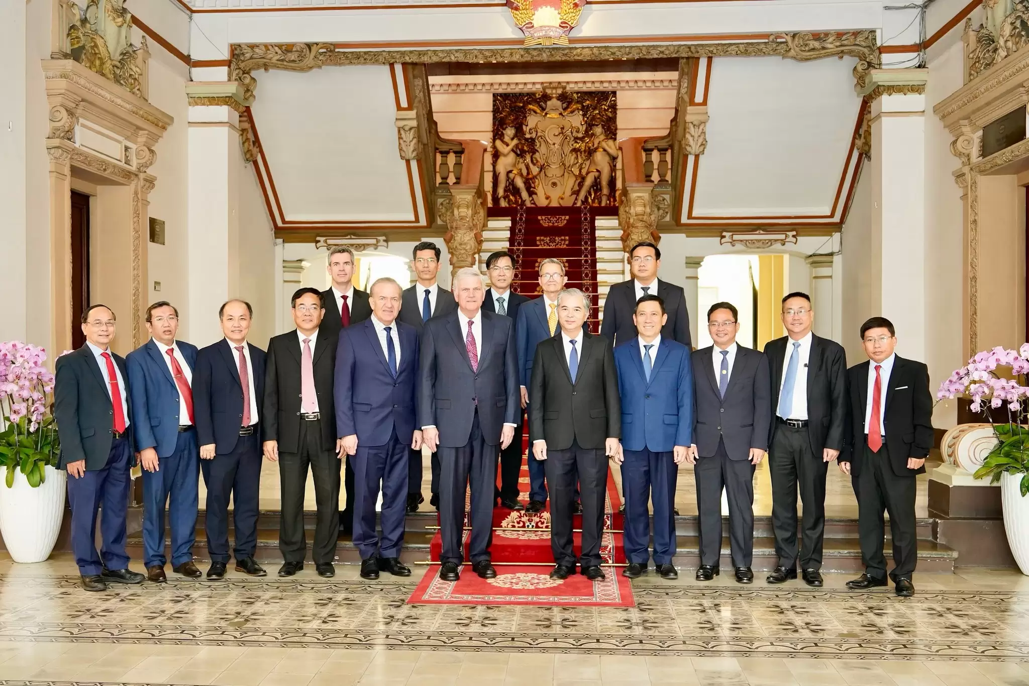 Phó Chủ Tịch UBND Tp. Hồ Chí Minh Ngô Minh Châu Đã Tiếp Mục Sư Franklin Graham