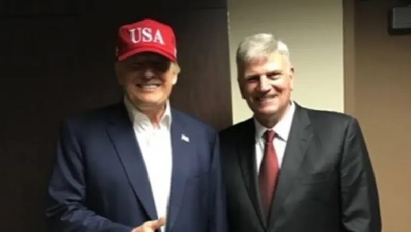 Tổng Thống Trump Chia Sẻ Bức Thư Khuyên Ông Tiếp Nhận Chúa Giê-Xu