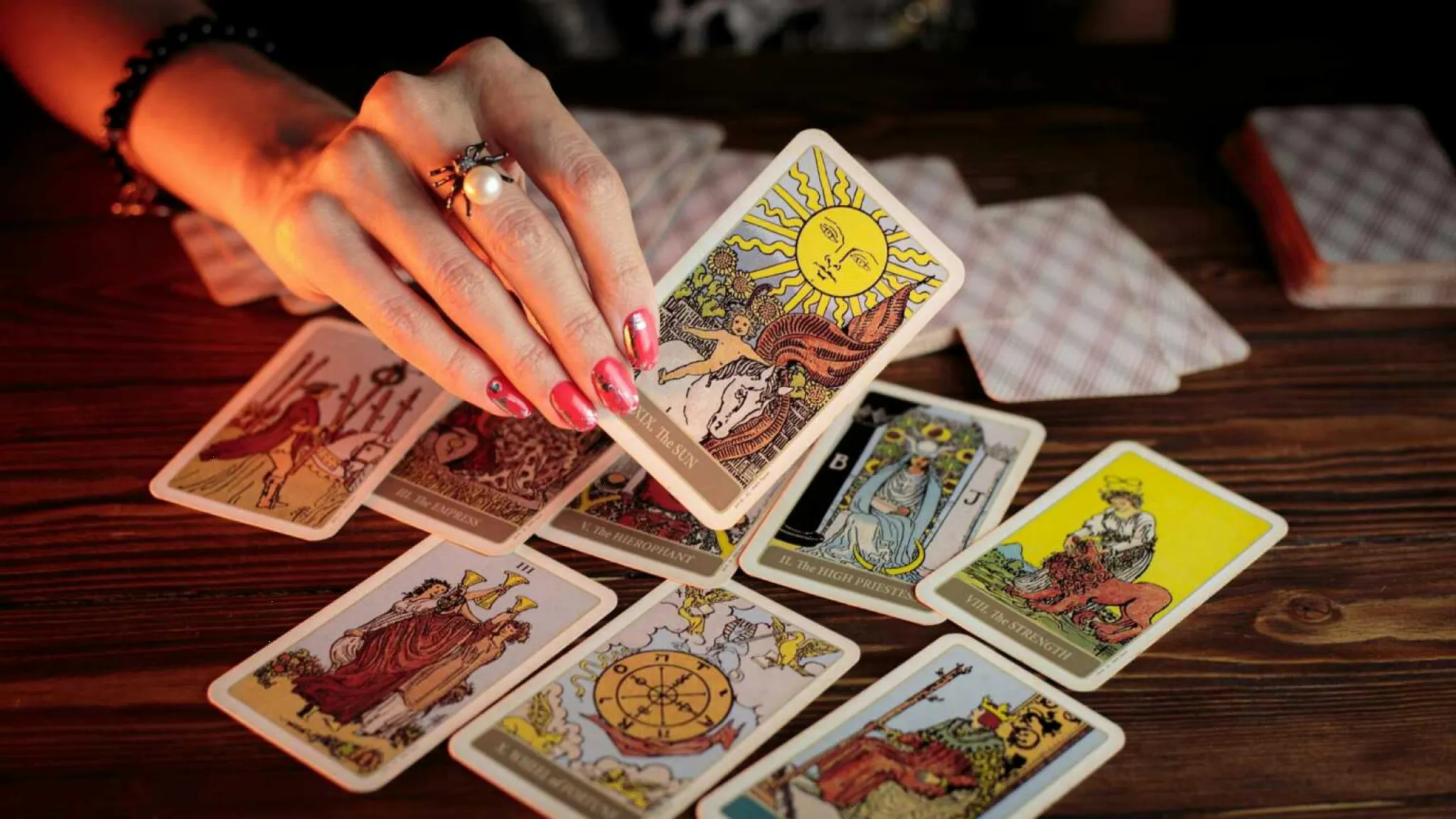 Nữ Chuyên Gia Đọc Bài Tarot Nổi Tiếng Trên Tiktok Tin Nhận Chúa Giê-xu Và Xóa Bỏ Mọi Nội Dung Về Thuật Huyền Bí